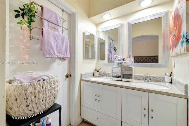 12662 NW 14th St, Sunrise, FL 33323