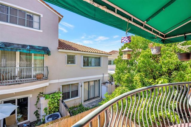 12662 NW 14th St, Sunrise, FL 33323