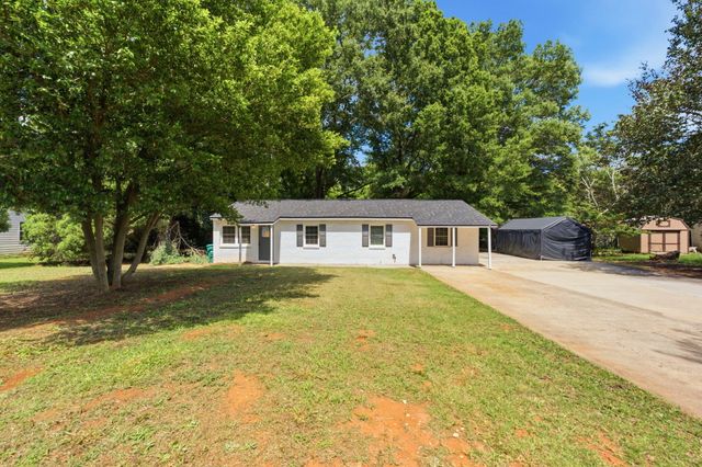 15 Coulter Drive, Wedgefield, SC 29168