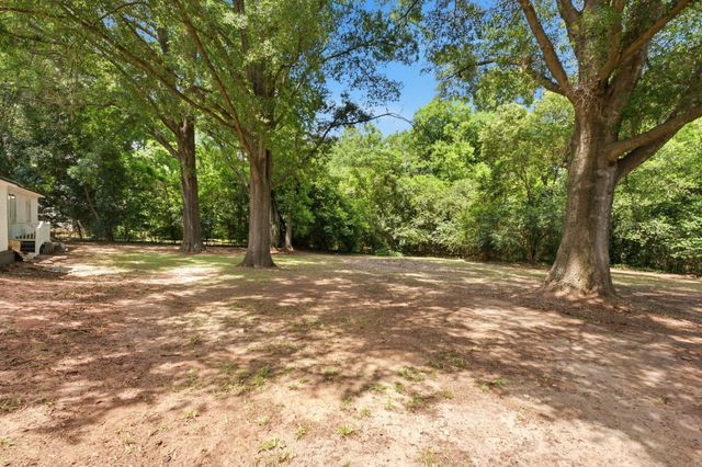 15 Coulter Drive, Wedgefield, SC 29168