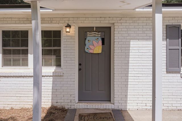 15 Coulter Drive, Wedgefield, SC 29168