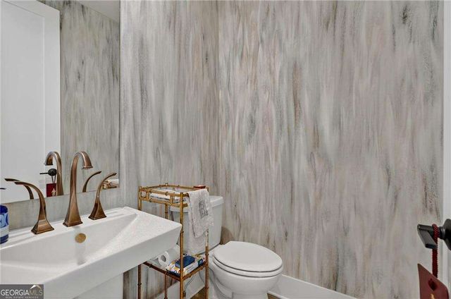 4012 Hazel Nut Lane, Atlanta, GA 30342