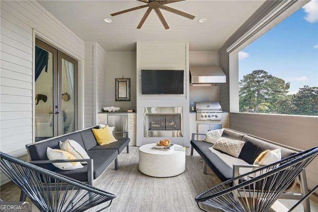 4012 Hazel Nut Lane, Atlanta, GA 30342