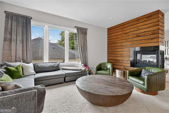 4012 Hazel Nut Lane, Atlanta, GA 30342