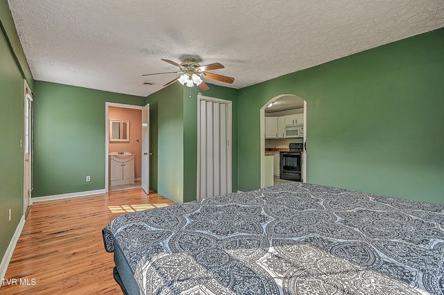 125 Cedar Valley Road, Bristol, TN 37620