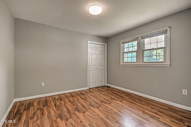 125 Cedar Valley Road, Bristol, TN 37620