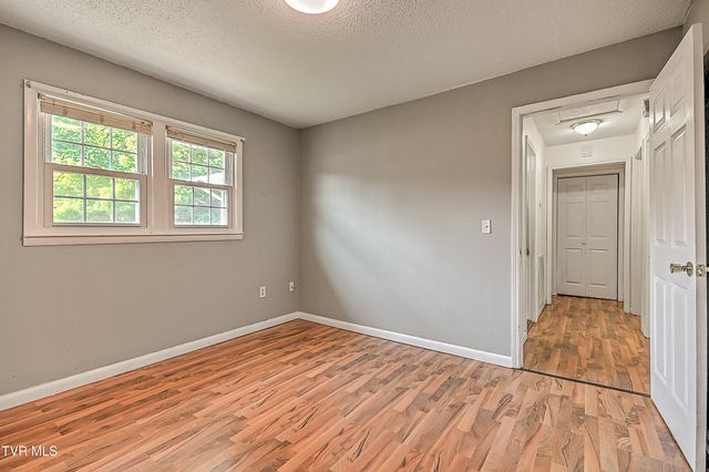 125 Cedar Valley Road, Bristol, TN 37620