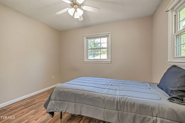125 Cedar Valley Road, Bristol, TN 37620