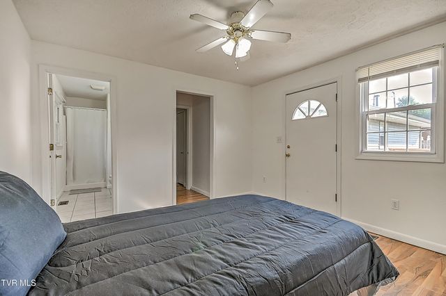 125 Cedar Valley Road, Bristol, TN 37620