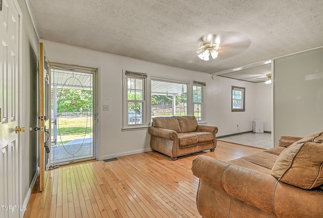 125 Cedar Valley Road, Bristol, TN 37620