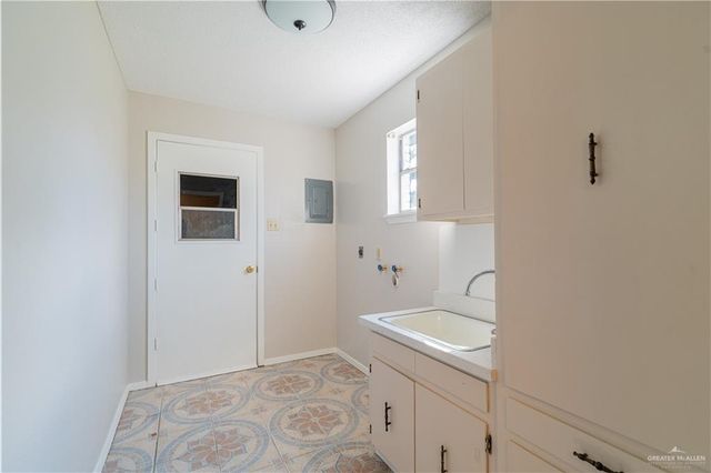 3504 Harvey Street, Mcallen, TX 78501