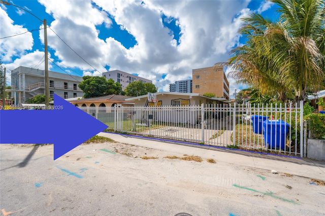 1552 NW 15th Ave, Miami, FL 33125