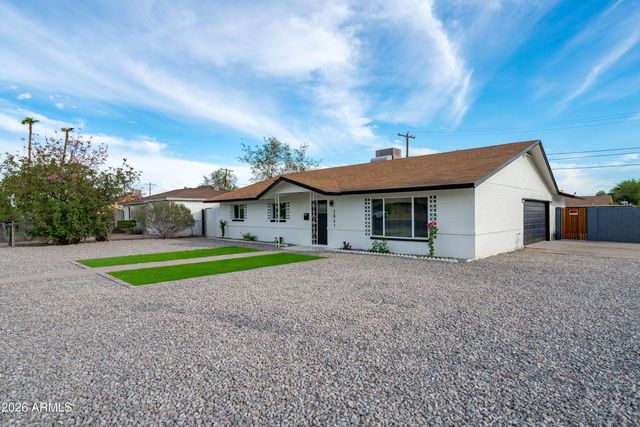 2841 W CAMPBELL Avenue, Phoenix, AZ 85017