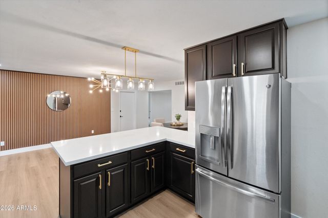 2841 W CAMPBELL Avenue, Phoenix, AZ 85017