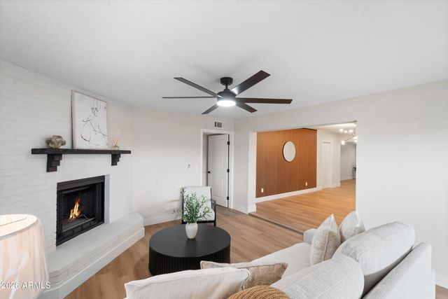 2841 W CAMPBELL Avenue, Phoenix, AZ 85017