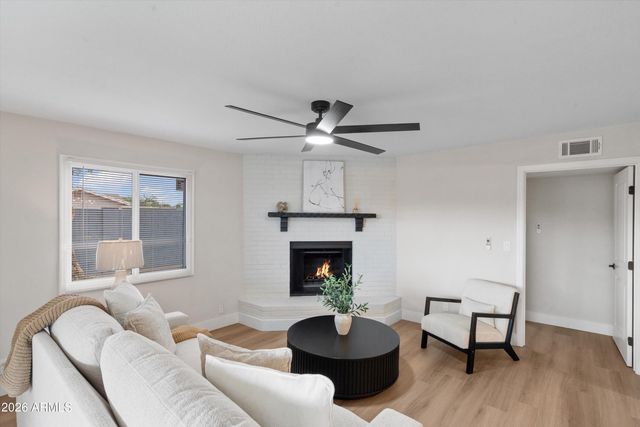 2841 W CAMPBELL Avenue, Phoenix, AZ 85017