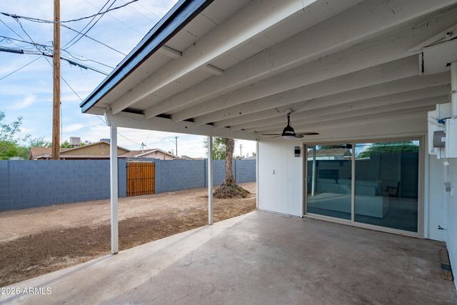 2841 W CAMPBELL Avenue, Phoenix, AZ 85017