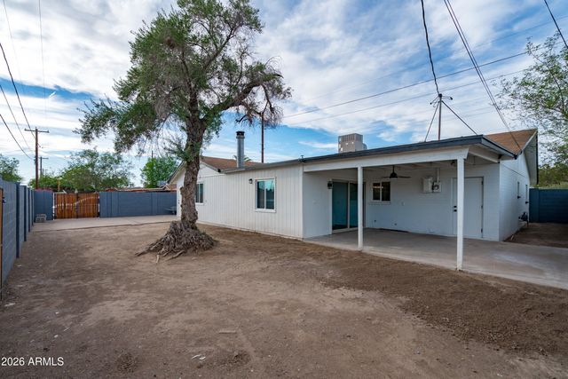 2841 W CAMPBELL Avenue, Phoenix, AZ 85017