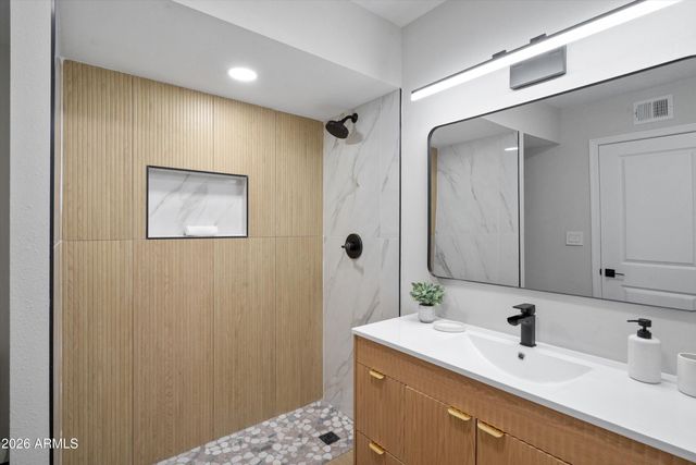 2841 W CAMPBELL Avenue, Phoenix, AZ 85017