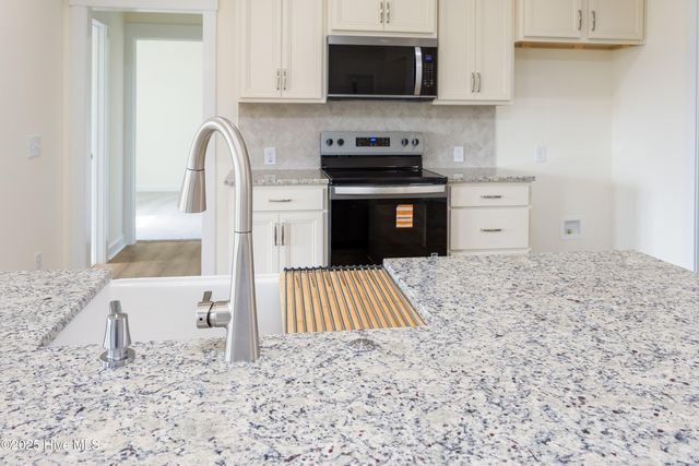 101 Deer View Lane Lane, Clinton, NC 28328