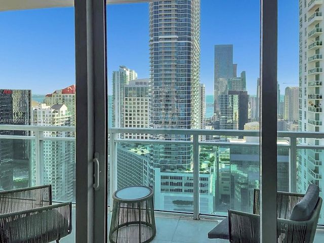 950 Brickell Bay Dr 3605, Miami, FL 33131
