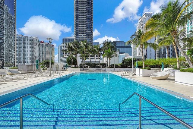 950 Brickell Bay Dr 3605, Miami, FL 33131