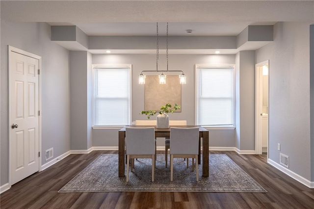 2707 PARK Avenue, Kansas City, MO 64109