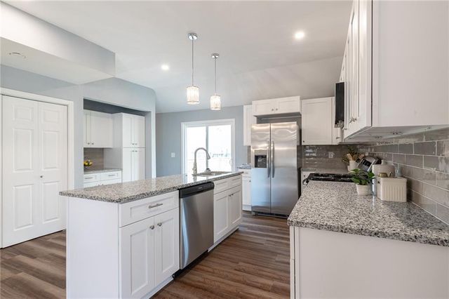 2707 PARK Avenue, Kansas City, MO 64109