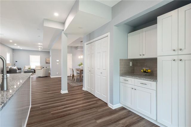 2707 PARK Avenue, Kansas City, MO 64109