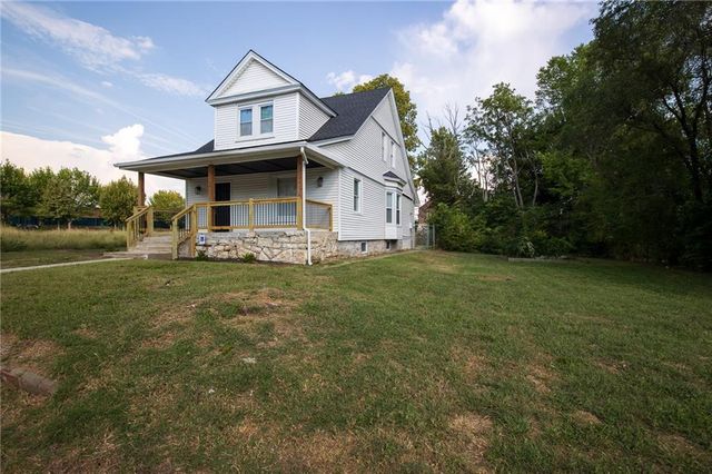 2707 PARK Avenue, Kansas City, MO 64109