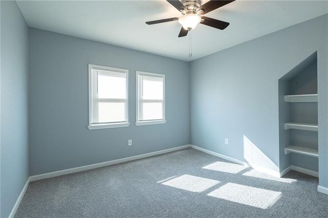 2707 PARK Avenue, Kansas City, MO 64109