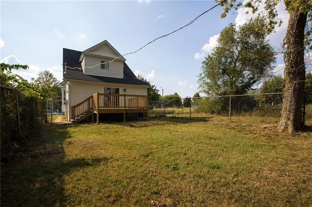 2707 PARK Avenue, Kansas City, MO 64109