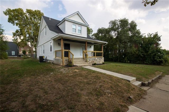 2707 PARK Avenue, Kansas City, MO 64109