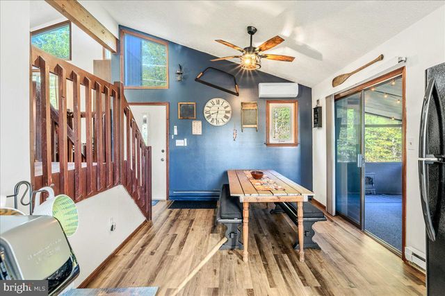 2117 ROSEMONT DR, Tobyhanna, PA 18466