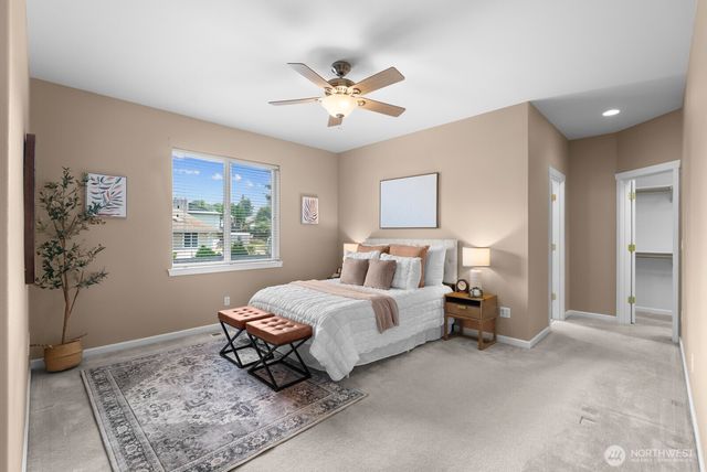 2744 Sutherland Place, Steilacoom, WA 98388