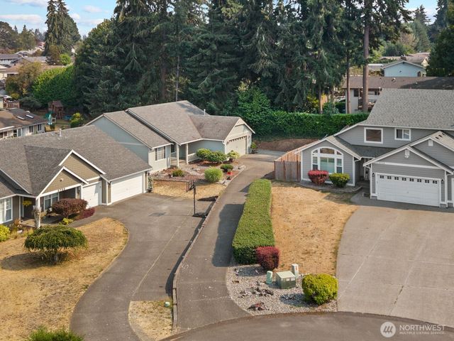 2744 Sutherland Place, Steilacoom, WA 98388