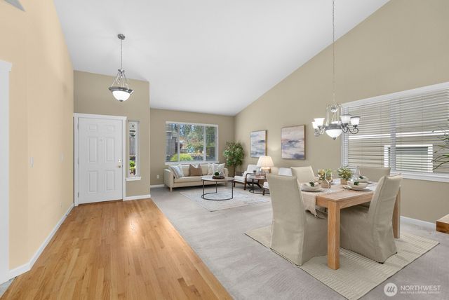 2744 Sutherland Place, Steilacoom, WA 98388