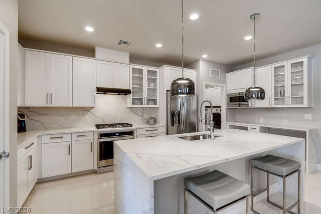 5833 Casa Branca Street, Las Vegas, NV 89148