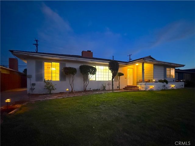 1048 E 45th Way, Long Beach, CA 90807