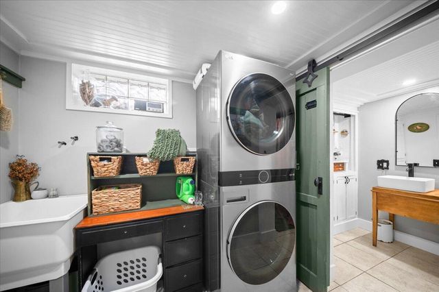 1842 Moulton Avenue, North Muskegon, MI 49445