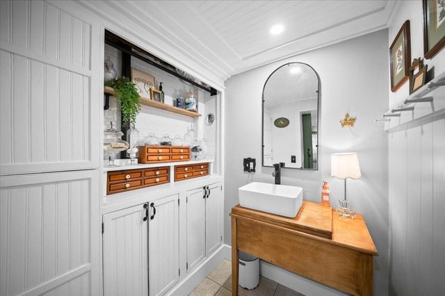 1842 Moulton Avenue, North Muskegon, MI 49445