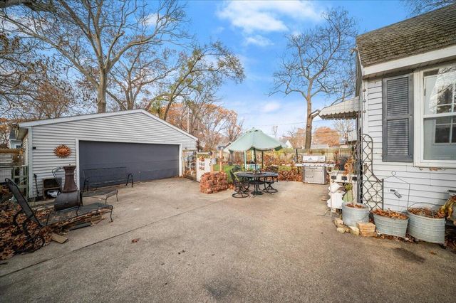 1842 Moulton Avenue, North Muskegon, MI 49445