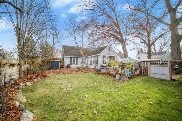 1842 Moulton Avenue, North Muskegon, MI 49445