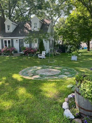 1842 Moulton Avenue, North Muskegon, MI 49445