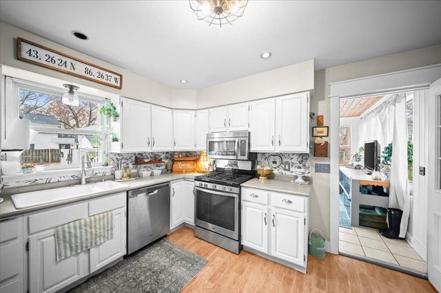 1842 Moulton Avenue, North Muskegon, MI 49445