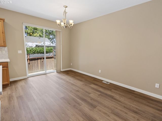 4581 Se SATINWOOD St, Hillsboro, OR 97123
