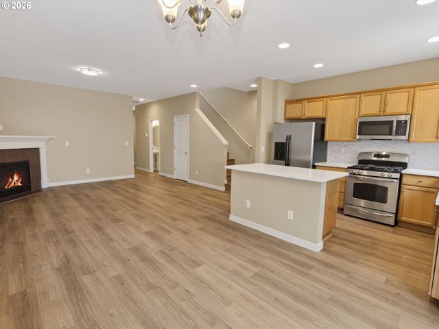 4581 Se SATINWOOD St, Hillsboro, OR 97123