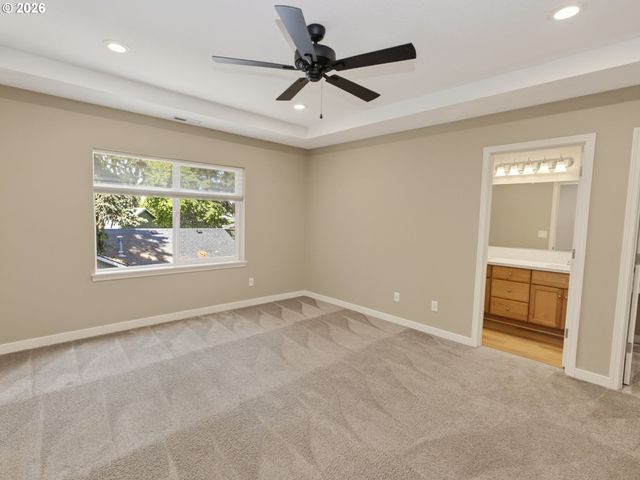 4581 Se SATINWOOD St, Hillsboro, OR 97123