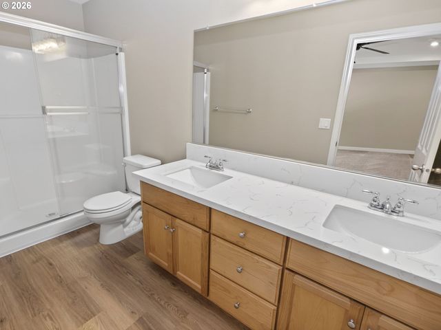 4581 Se SATINWOOD St, Hillsboro, OR 97123
