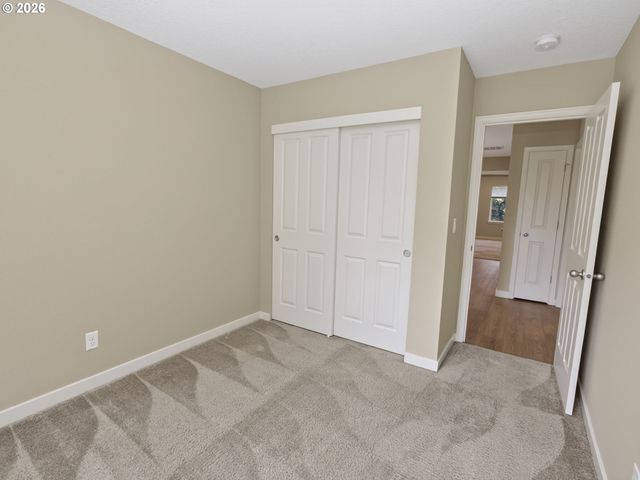 4581 Se SATINWOOD St, Hillsboro, OR 97123